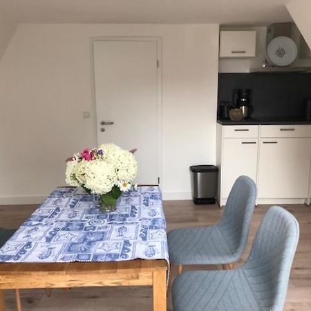 Die Graefin Auf Ruegen - Ferienappartements Parchtitz ภายนอก รูปภาพ