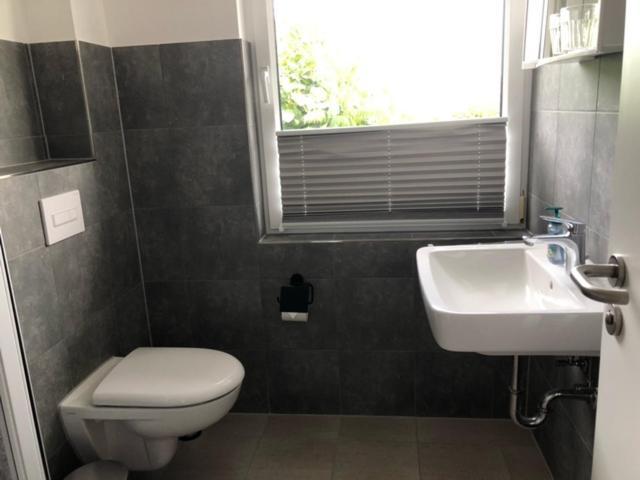Die Graefin Auf Ruegen - Ferienappartements Parchtitz ภายนอก รูปภาพ